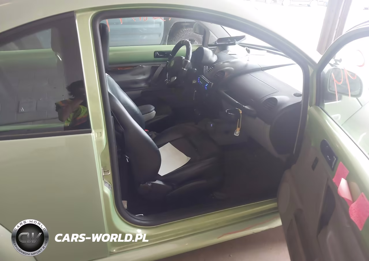 2000 Volkswagen New Beetle Gls VIN:3VWCA21C8YM453321 - 5