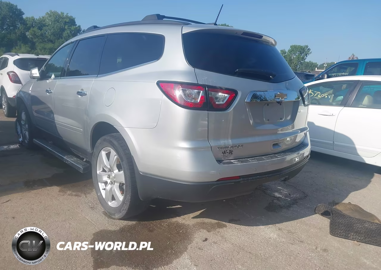 2017 Chevrolet Traverse Lt VIN:1GNKRGKD7HJ235600 - 3