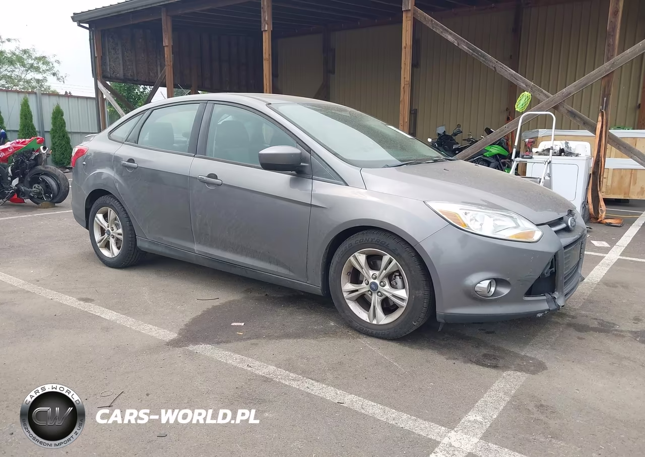 2012 Ford Focus Se VIN:1FAHP3F20CL392639 - 1