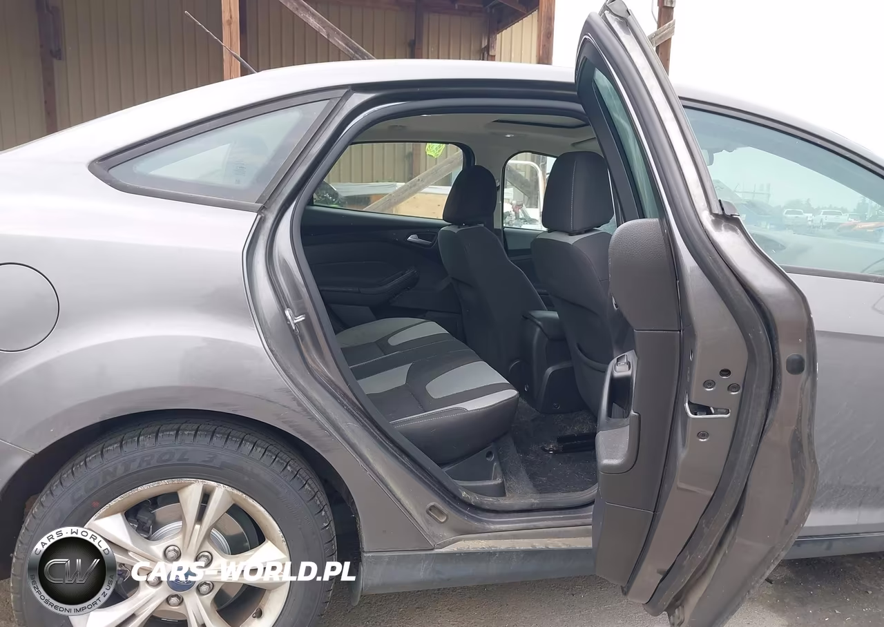 2012 Ford Focus Se VIN:1FAHP3F20CL392639 - 8