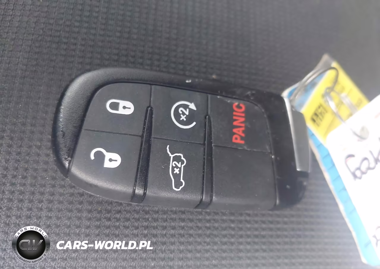 2015 Jeep Grand Cherokee Laredo VIN:1C4RJEAG2FC653983 - 11