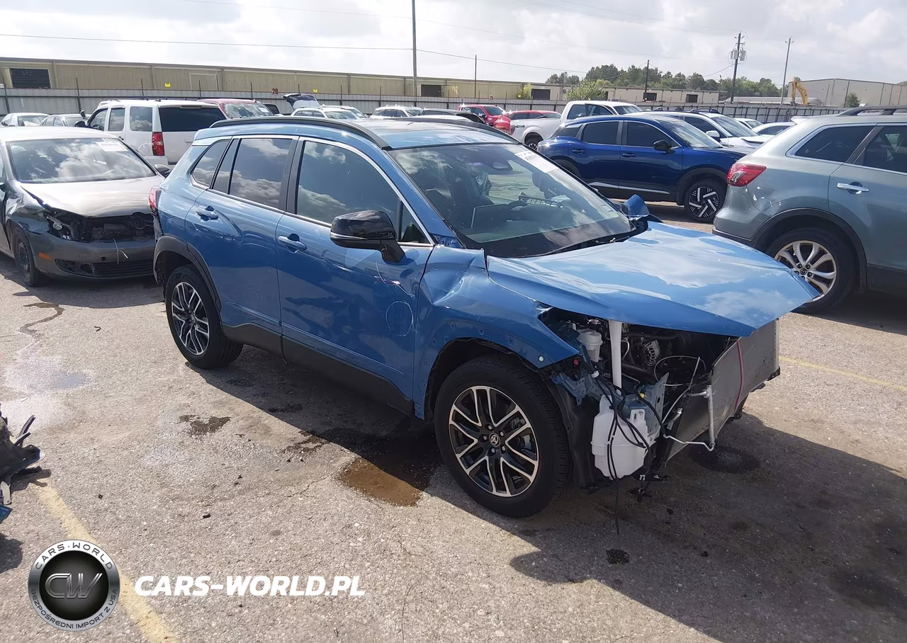 2026 Toyota Corolla Cross Xle VIN:7MUDAAAG6TV188790 - 1