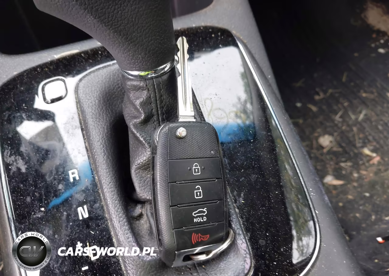 2018 Kia Forte Lx VIN:3KPFK4A76JE201823 - 11
