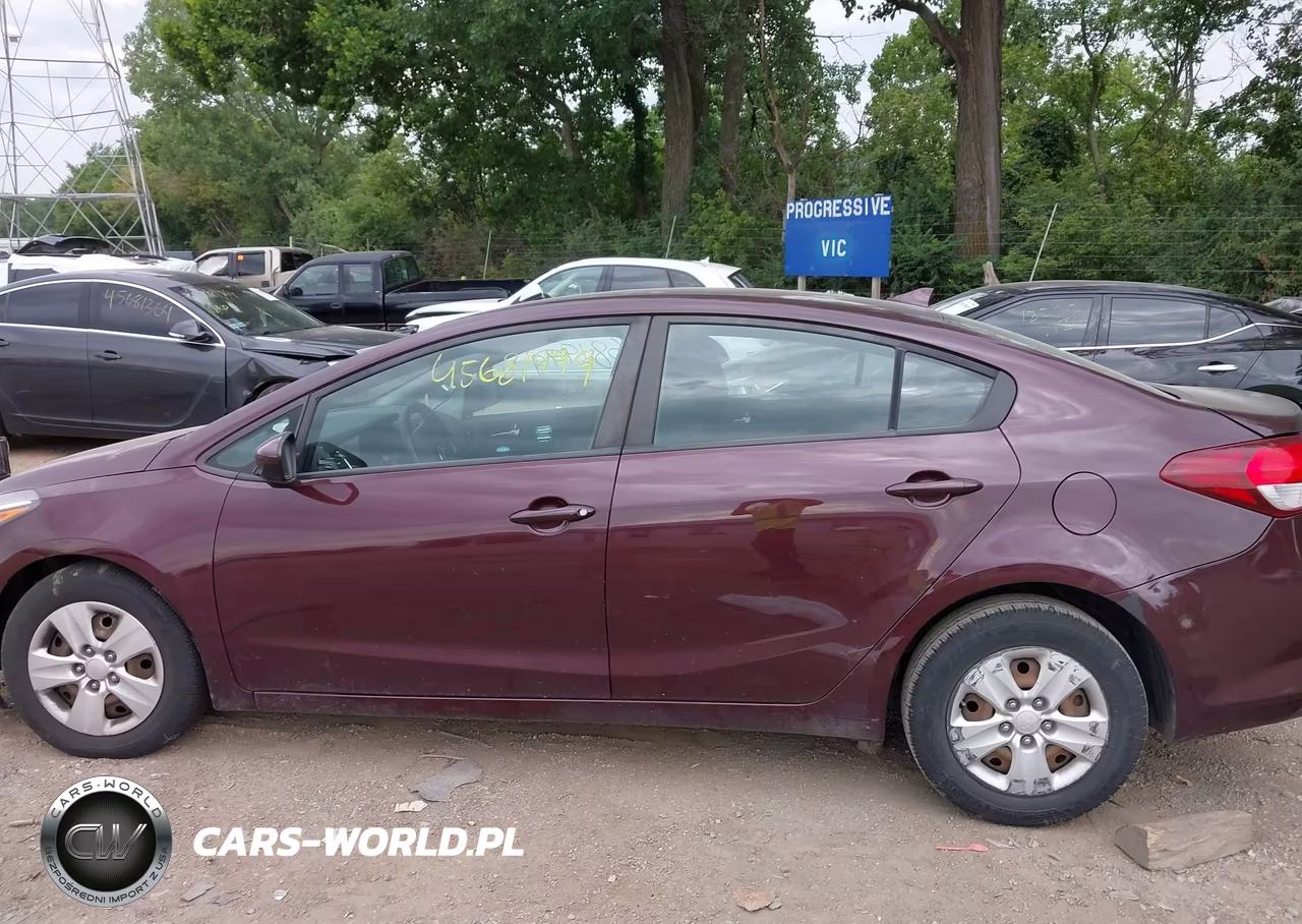 2018 Kia Forte Lx VIN:3KPFK4A76JE201823 - 14
