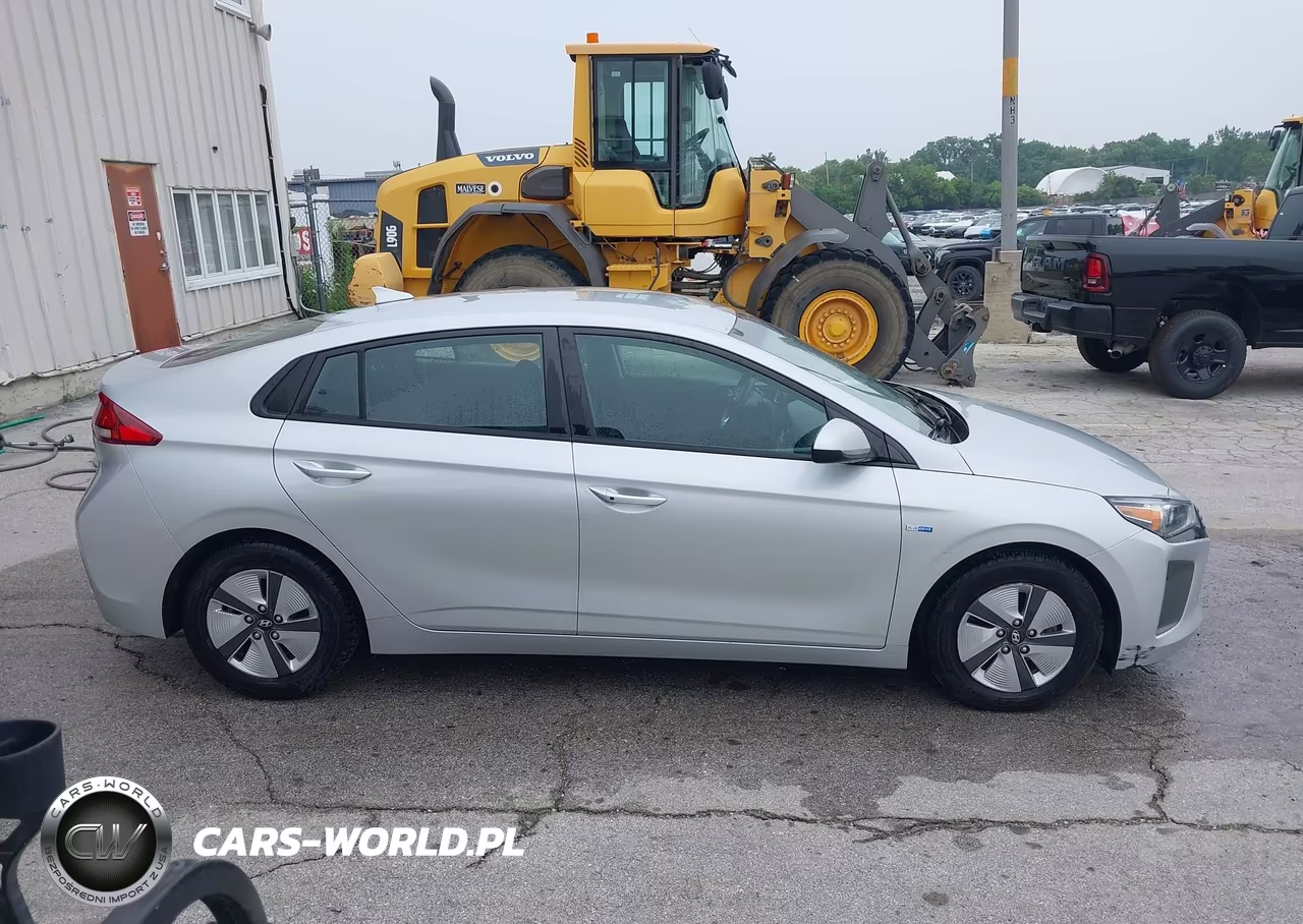 2019 Hyundai Ioniq Hybrid Blue VIN:KMHC65LC7KU107746 - 15