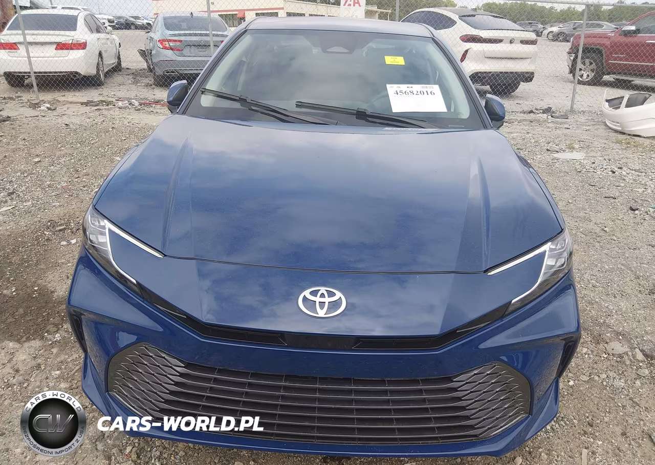 2026 Toyota Camry Xle VIN:4T1DBADK1TU042344 - 12