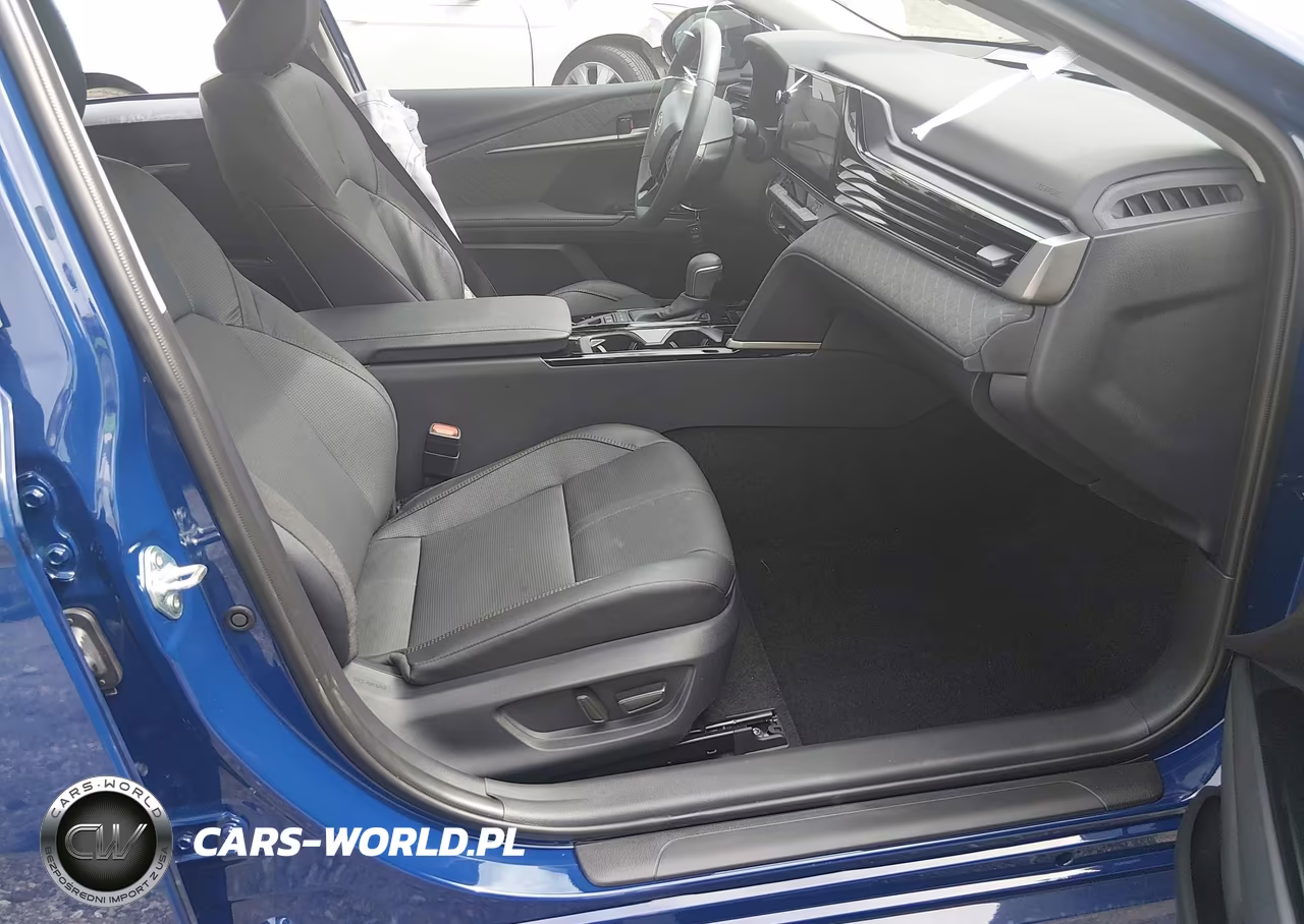 2026 Toyota Camry Xle VIN:4T1DBADK1TU042344 - 5