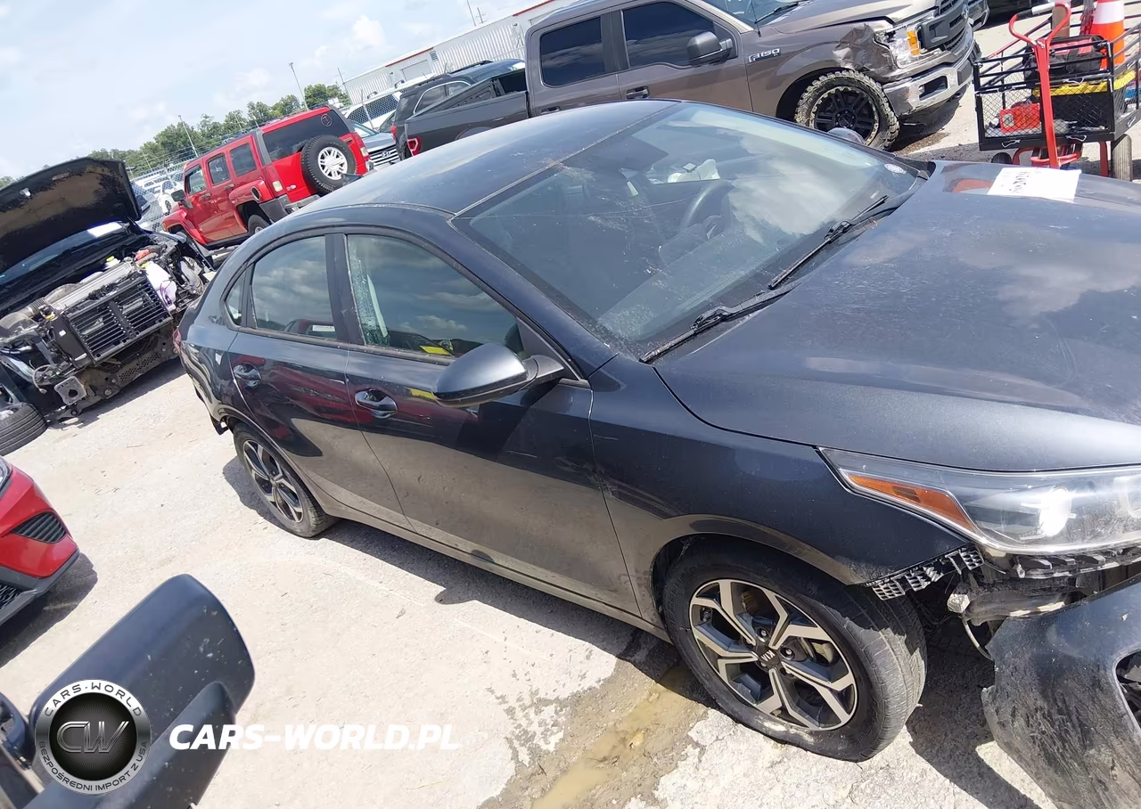 2021 Kia Forte Lxs VIN:3KPF24AD1ME266945 - 13