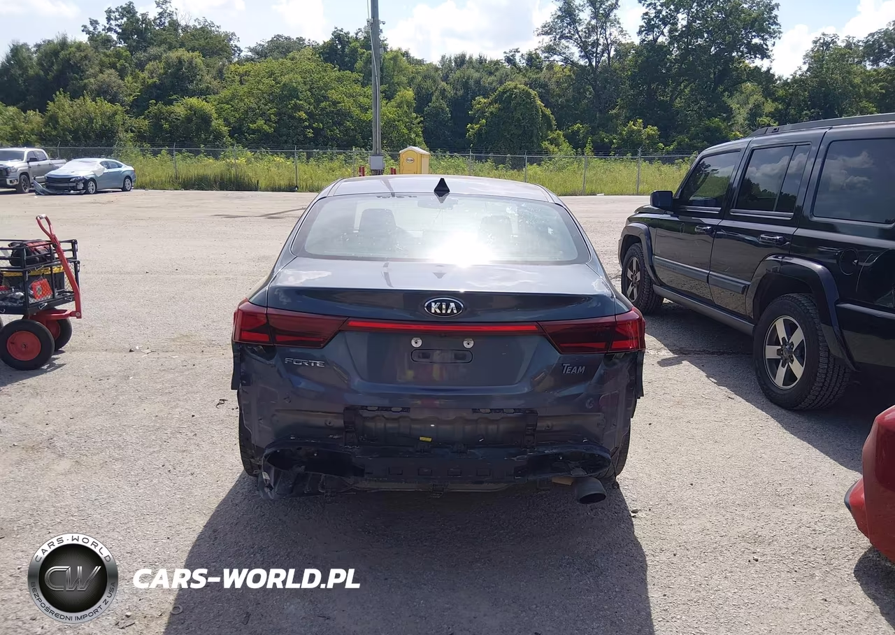 2021 Kia Forte Lxs VIN:3KPF24AD1ME266945 - 16