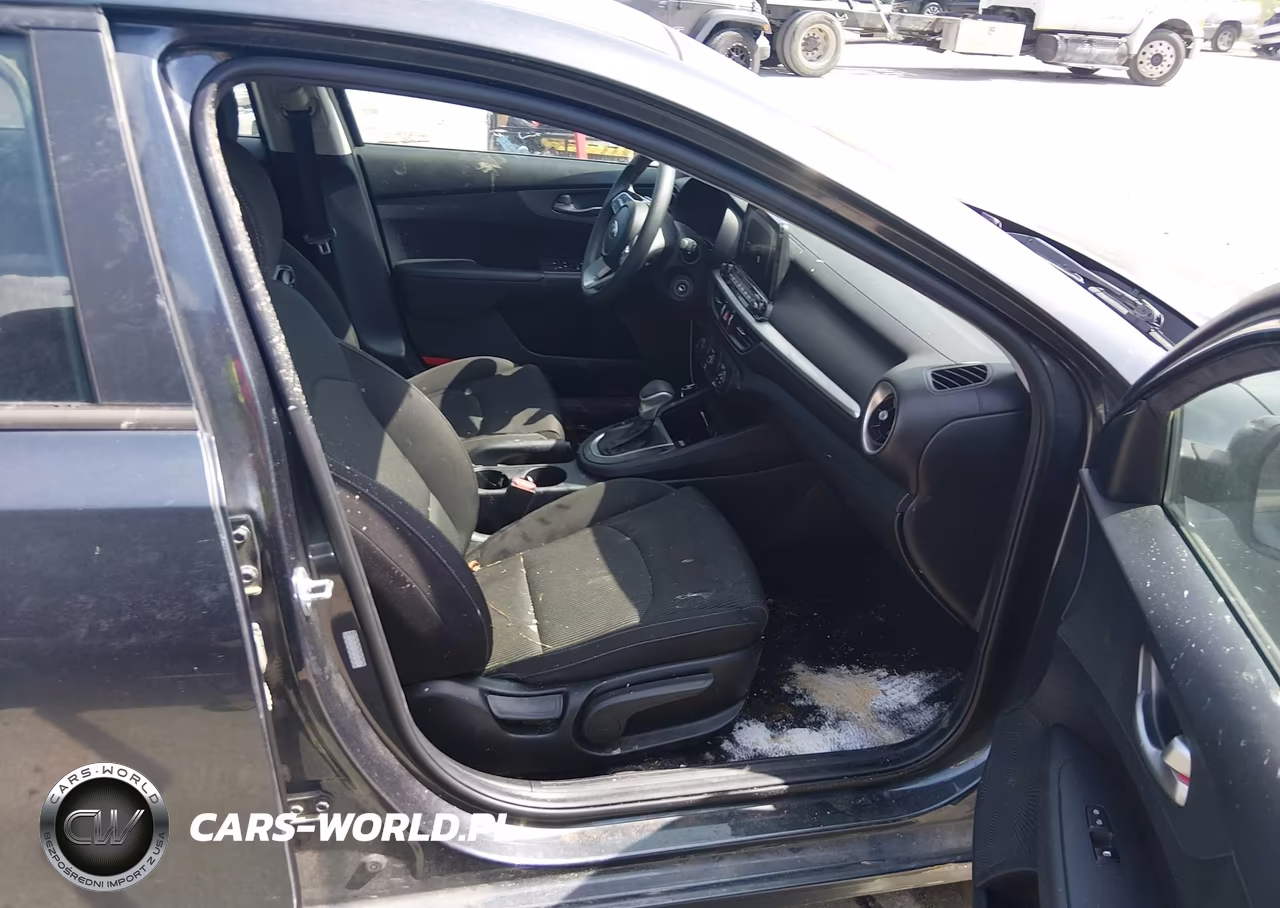2021 Kia Forte Lxs VIN:3KPF24AD1ME266945 - 5