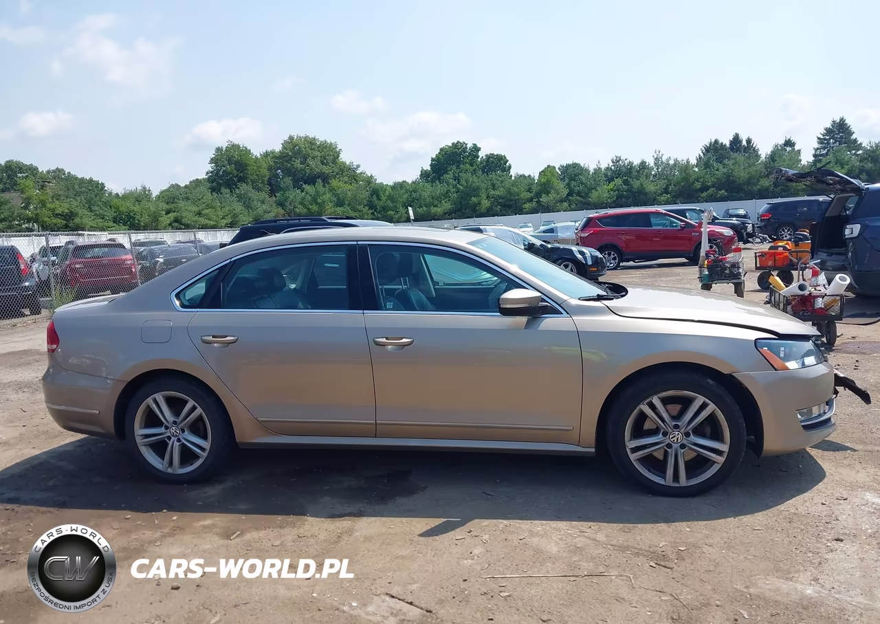 2015 Volkswagen Passat 1.8T Sel Premium VIN:1VWCS7A36FC043593 - 13