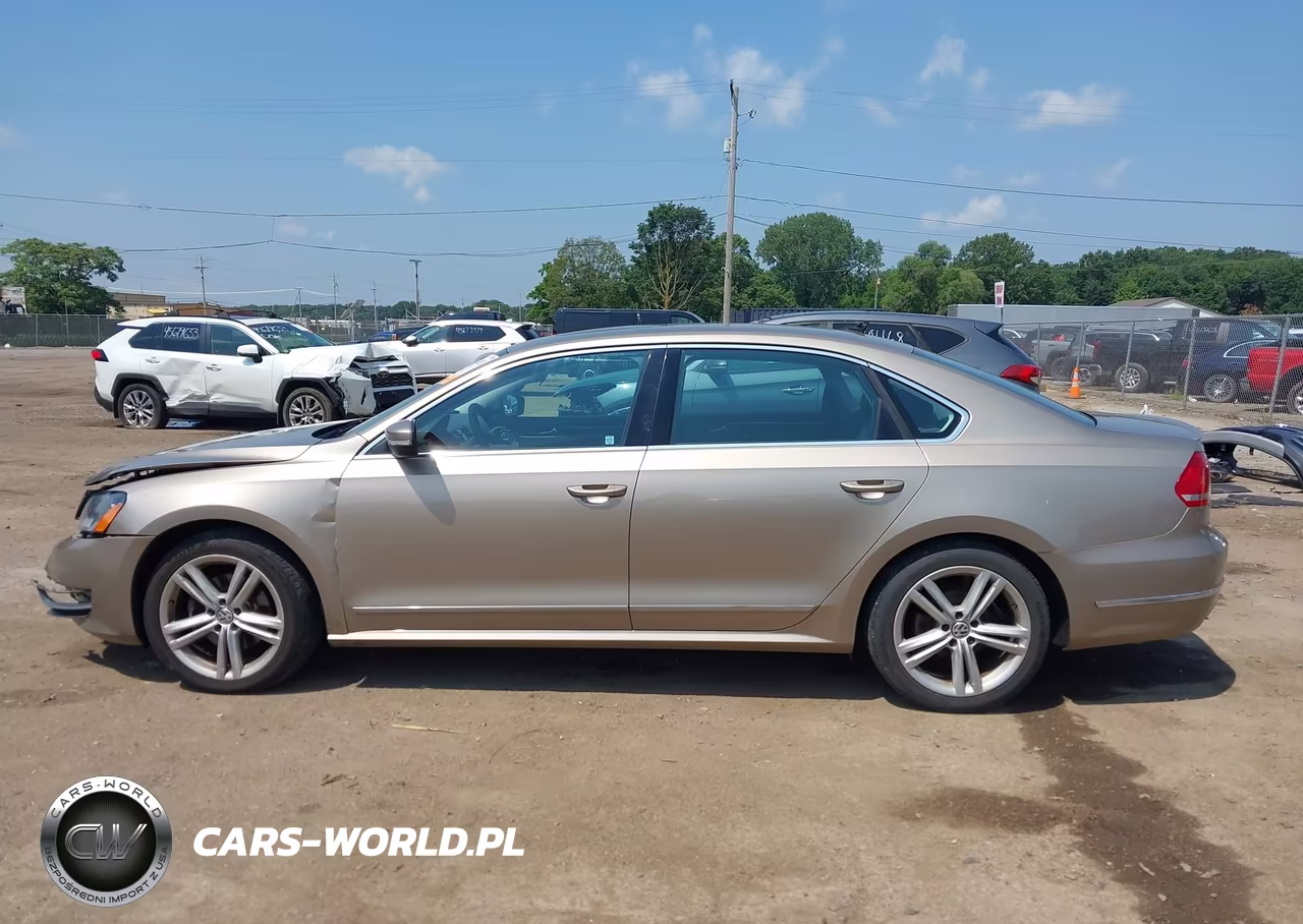 2015 Volkswagen Passat 1.8T Sel Premium VIN:1VWCS7A36FC043593 - 14