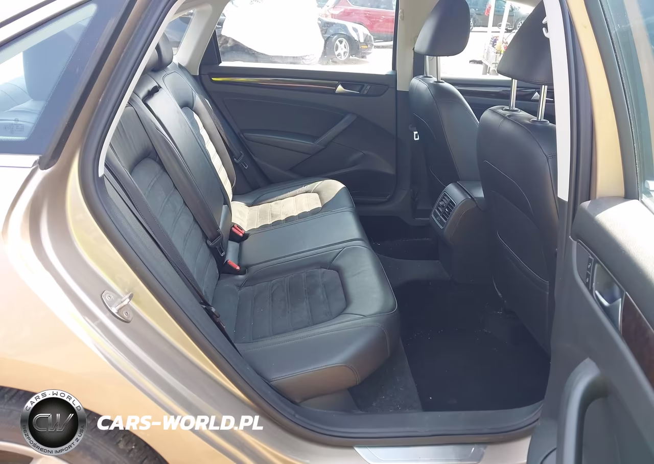 2015 Volkswagen Passat 1.8T Sel Premium VIN:1VWCS7A36FC043593 - 8