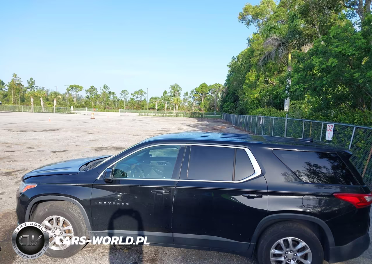 2019 Chevrolet Traverse Ls VIN:1GNERFKW3KJ218437 - 14