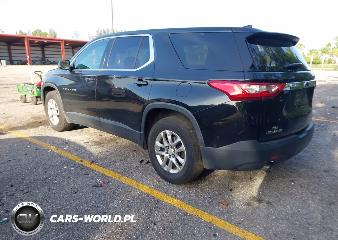 2019 Chevrolet Traverse Ls VIN:1GNERFKW3KJ218437 - 3