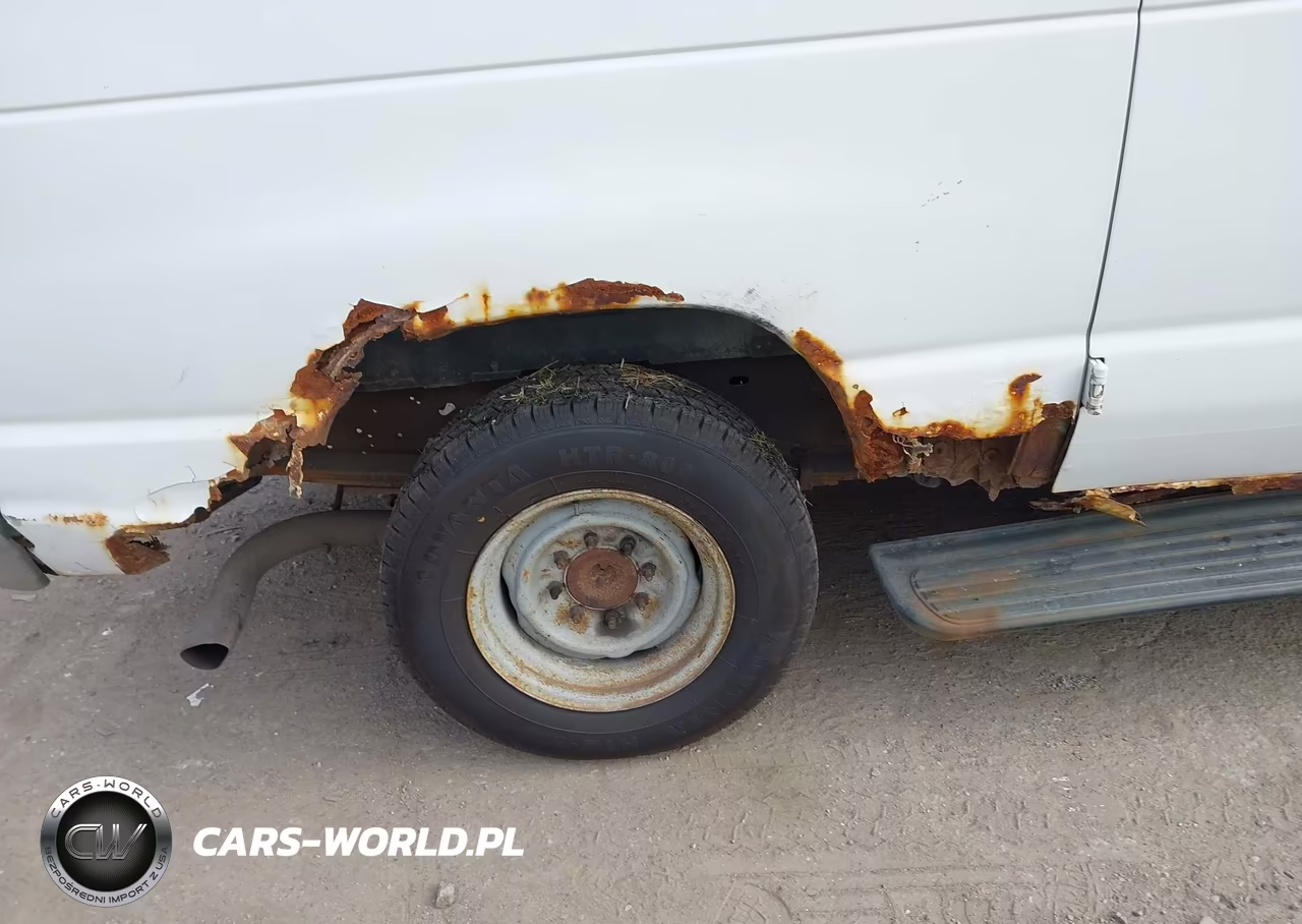 2010 Ford E-350 Super Duty Xl-Xlt VIN:1FBNE3BL3ADA12447 - 12