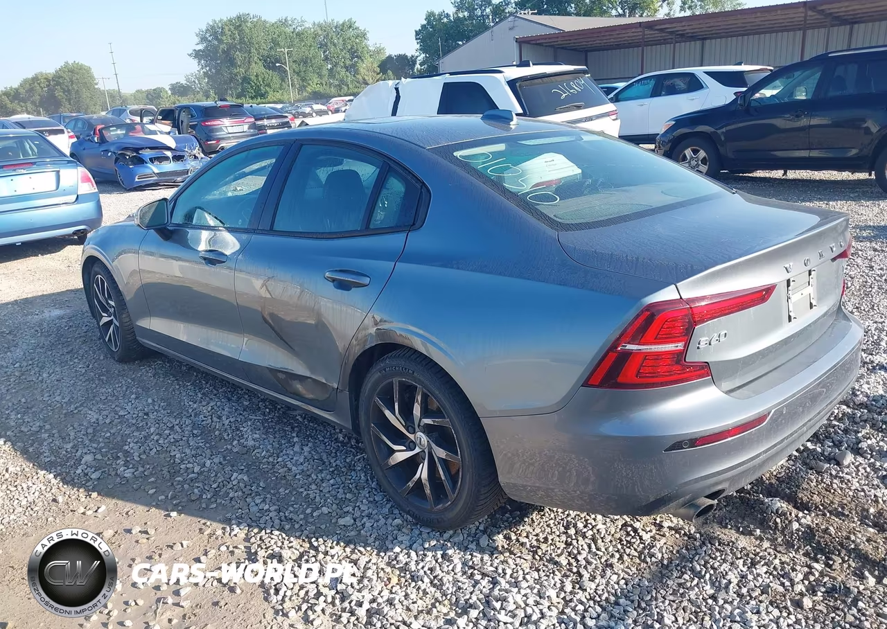 2019 Volvo S60 T6 Momentum VIN:7JRA22TK1KG010510 - 3