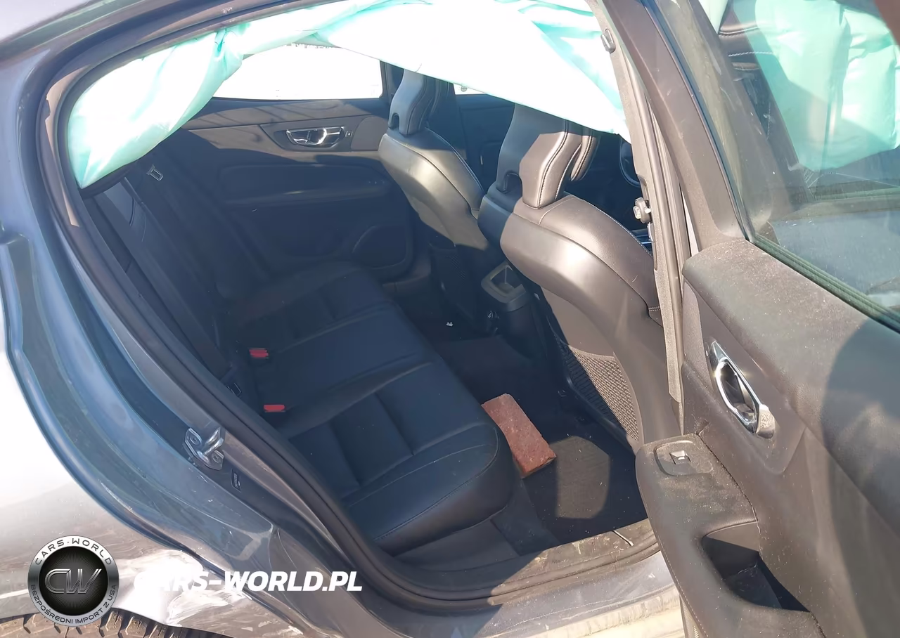 2019 Volvo S60 T6 Momentum VIN:7JRA22TK1KG010510 - 8