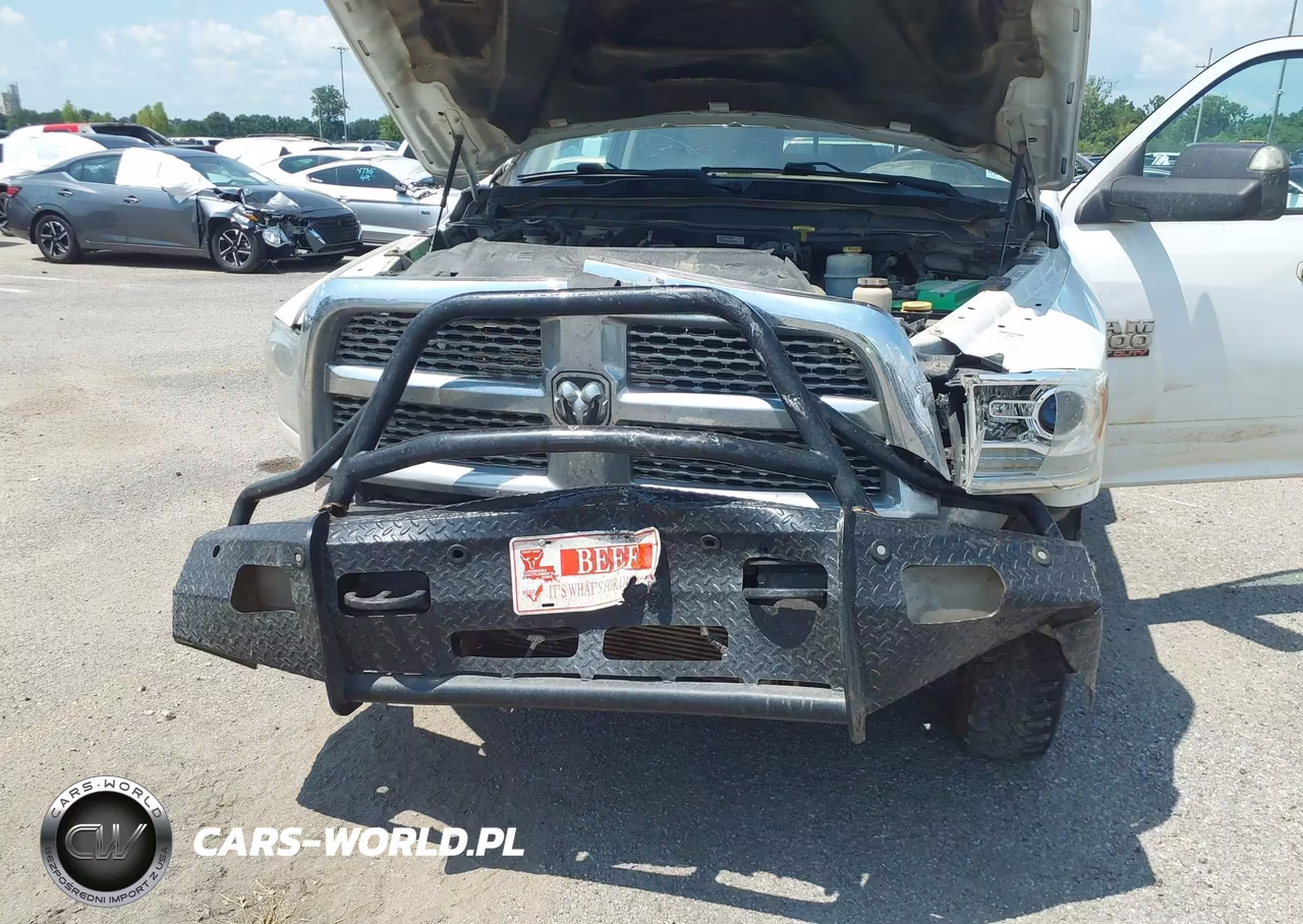 2018 Ram 3500 Laramie 4X4 8' Box VIN:3C63RRJL2JG324703 - 11