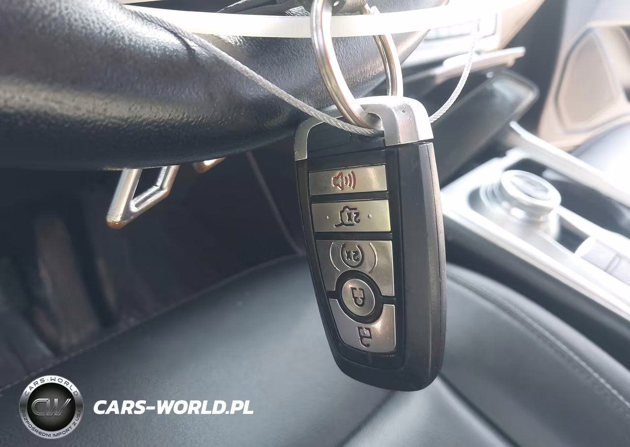 2021 Ford Explorer Xlt VIN:1FMSK7DH3MGA49858 - 11