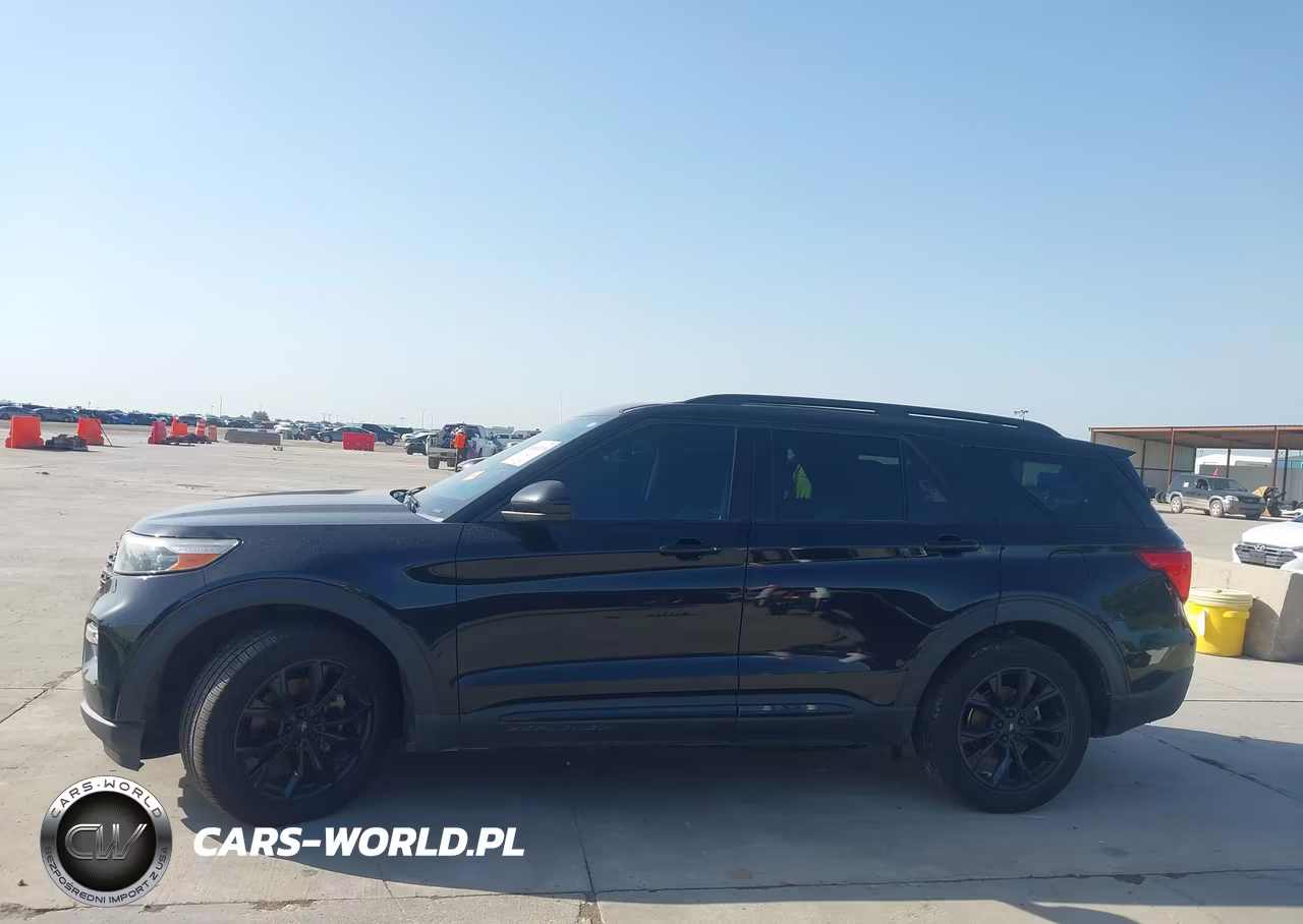2021 Ford Explorer Xlt VIN:1FMSK7DH3MGA49858 - 14