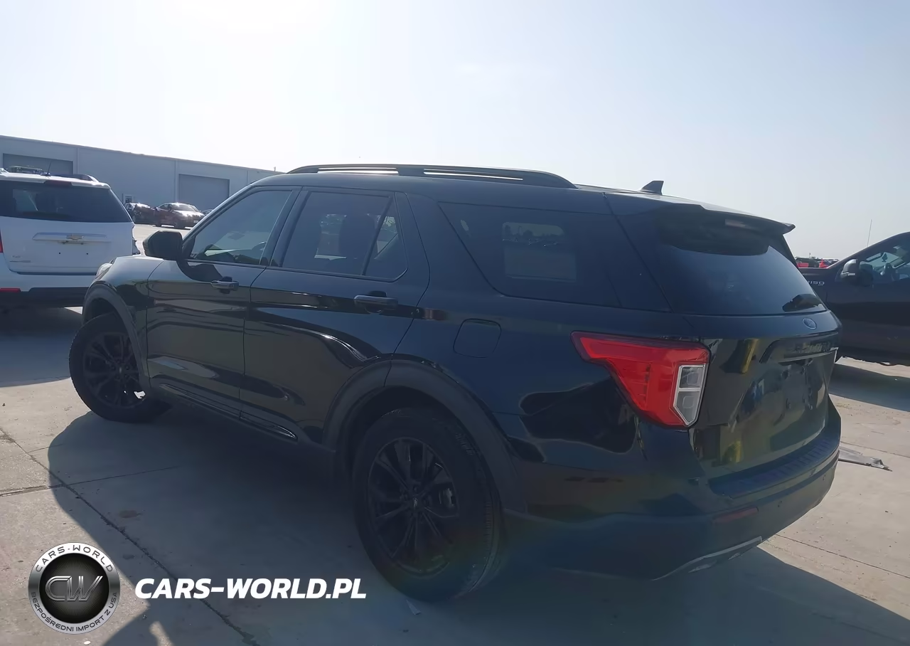 2021 Ford Explorer Xlt VIN:1FMSK7DH3MGA49858 - 3