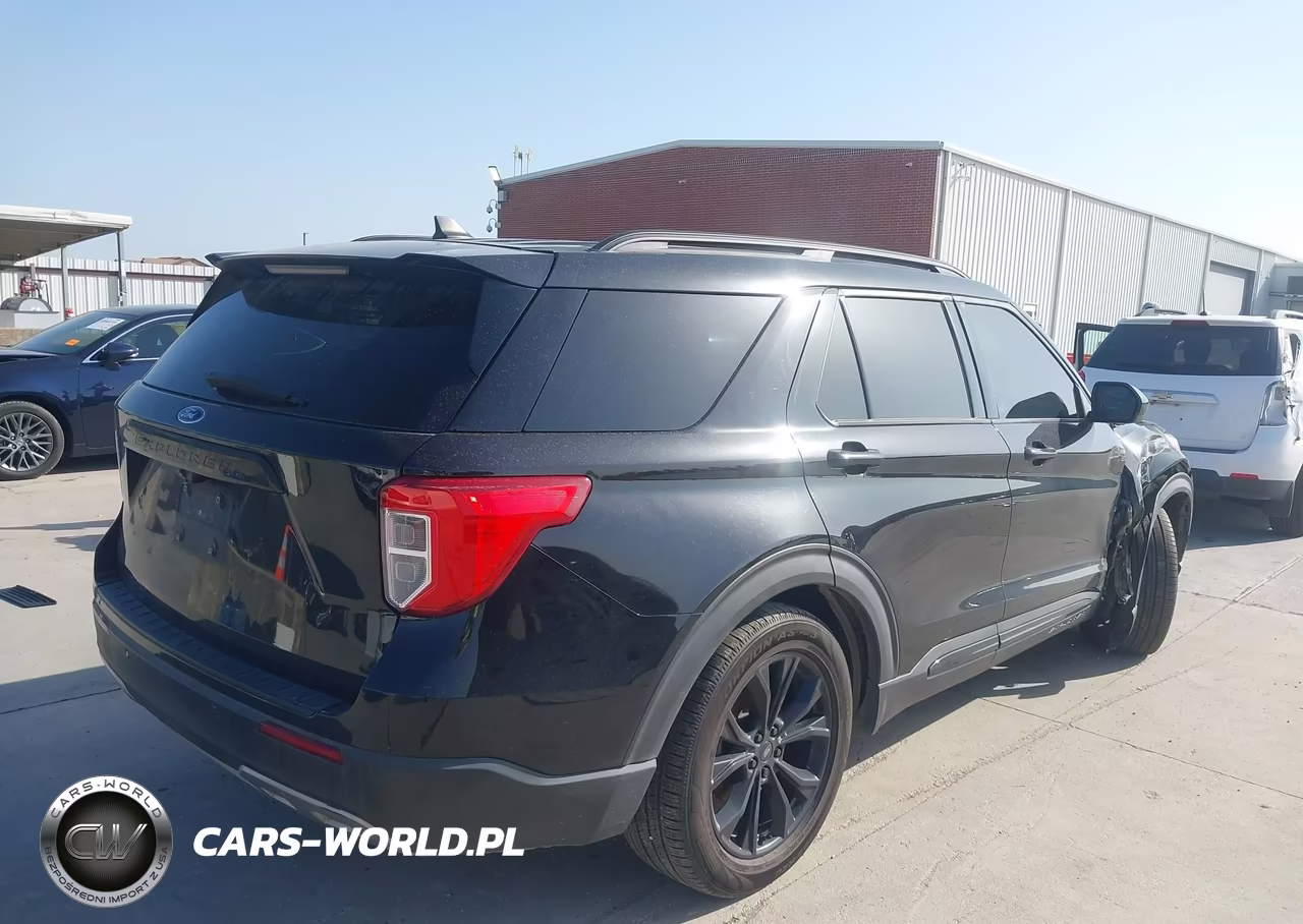 2021 Ford Explorer Xlt VIN:1FMSK7DH3MGA49858 - 4