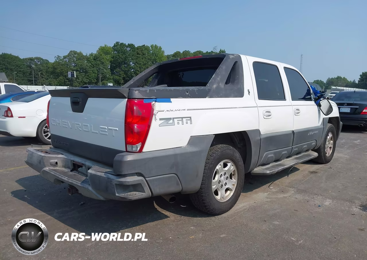 2003 Chevrolet Avalanche 1500 VIN:3GNEC13T43G136812 - 4