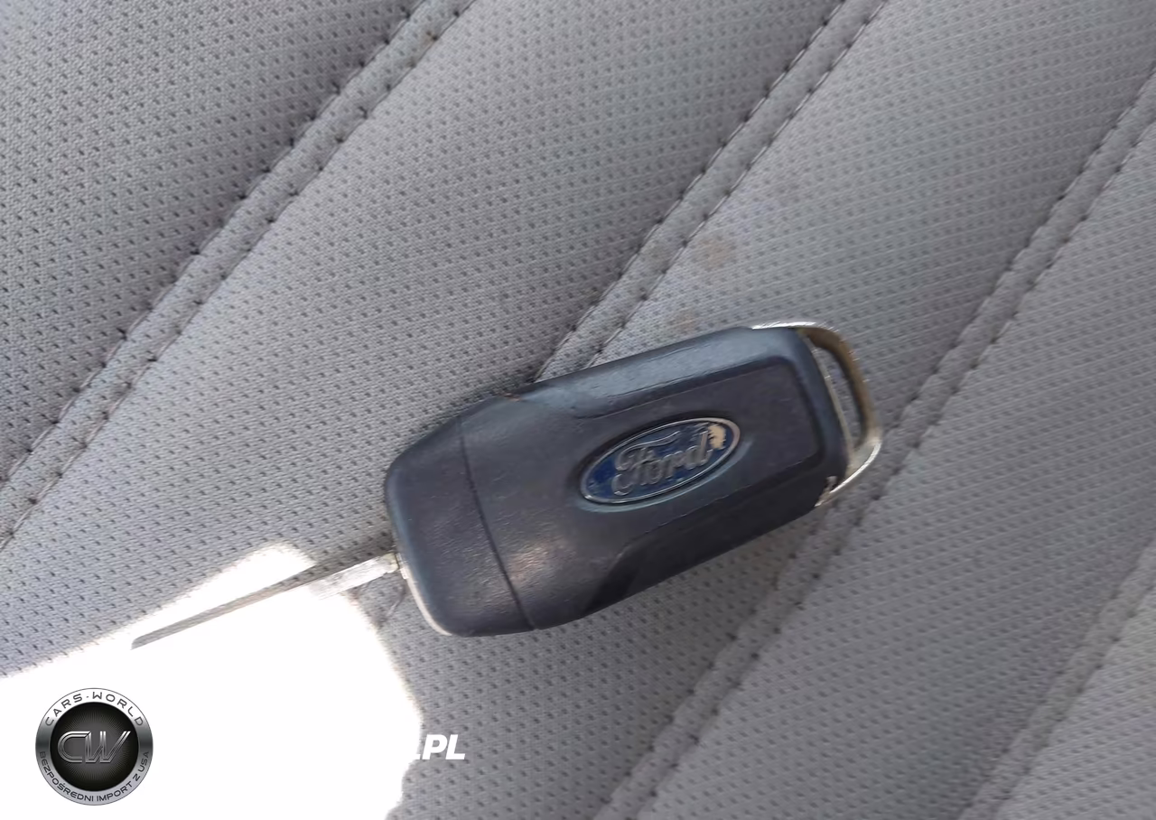 2014 Ford Fusion Hybrid S VIN:3FA6P0UU1ER368719 - 11