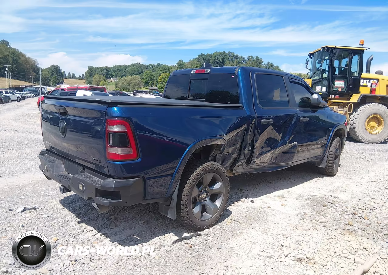 2020 Ram 1500 Big Horn 4X4 5'7 Box VIN:1C6SRFFT1LN409612 - 4