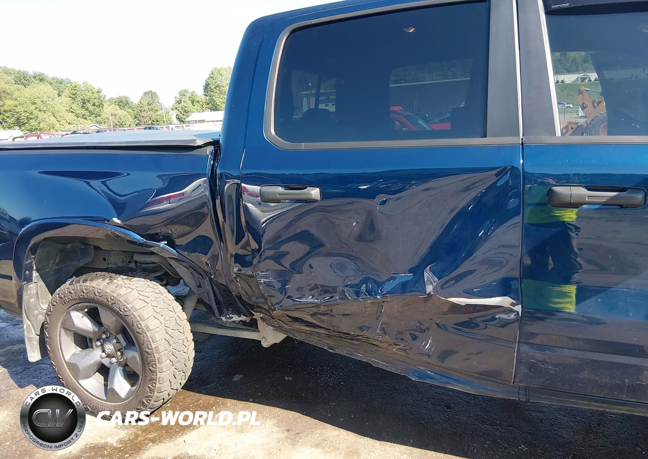 2020 Ram 1500 Big Horn 4X4 5'7 Box VIN:1C6SRFFT1LN409612 - 6