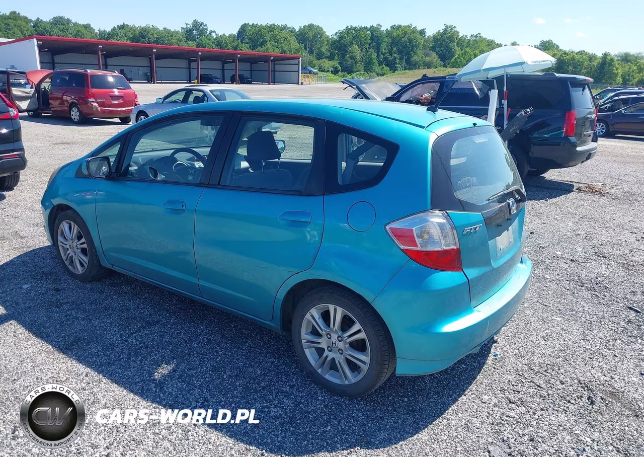 2012 Honda Fit VIN:JHMGE8H32CC035301 - 3
