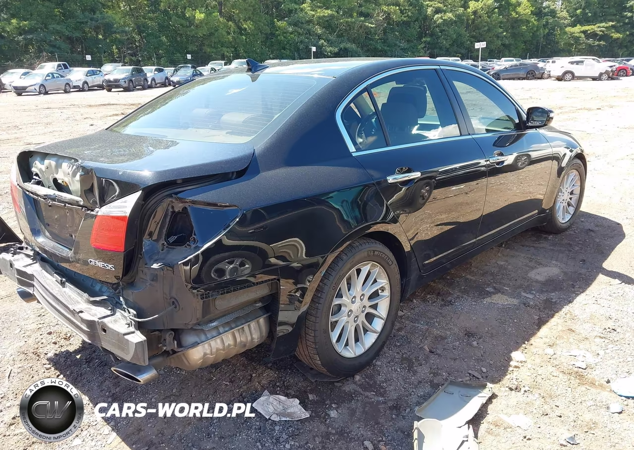 2011 Hyundai Genesis 3.8 VIN:KMHGC4DE7BU141271 - 4