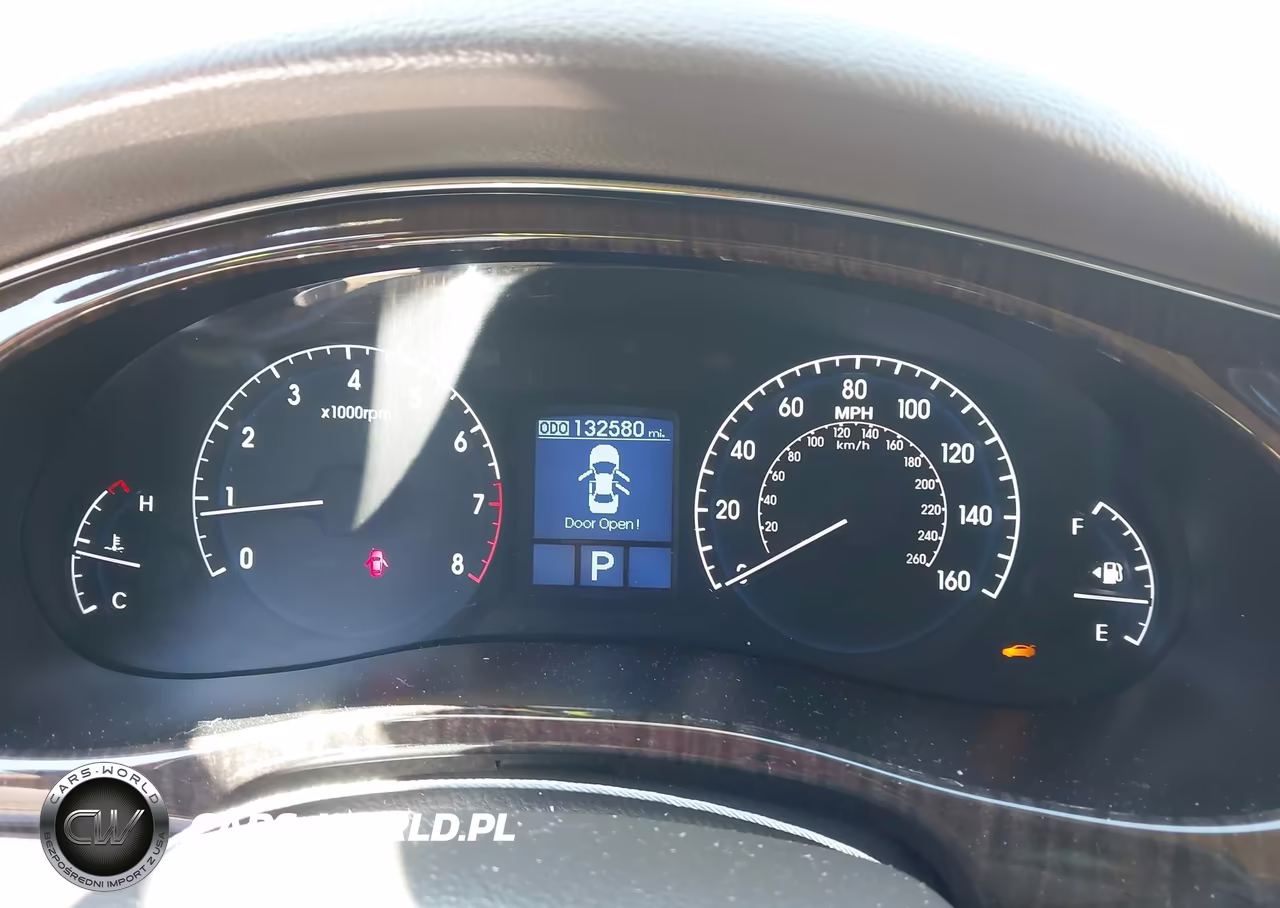 2011 Hyundai Genesis 3.8 VIN:KMHGC4DE7BU141271 - 7