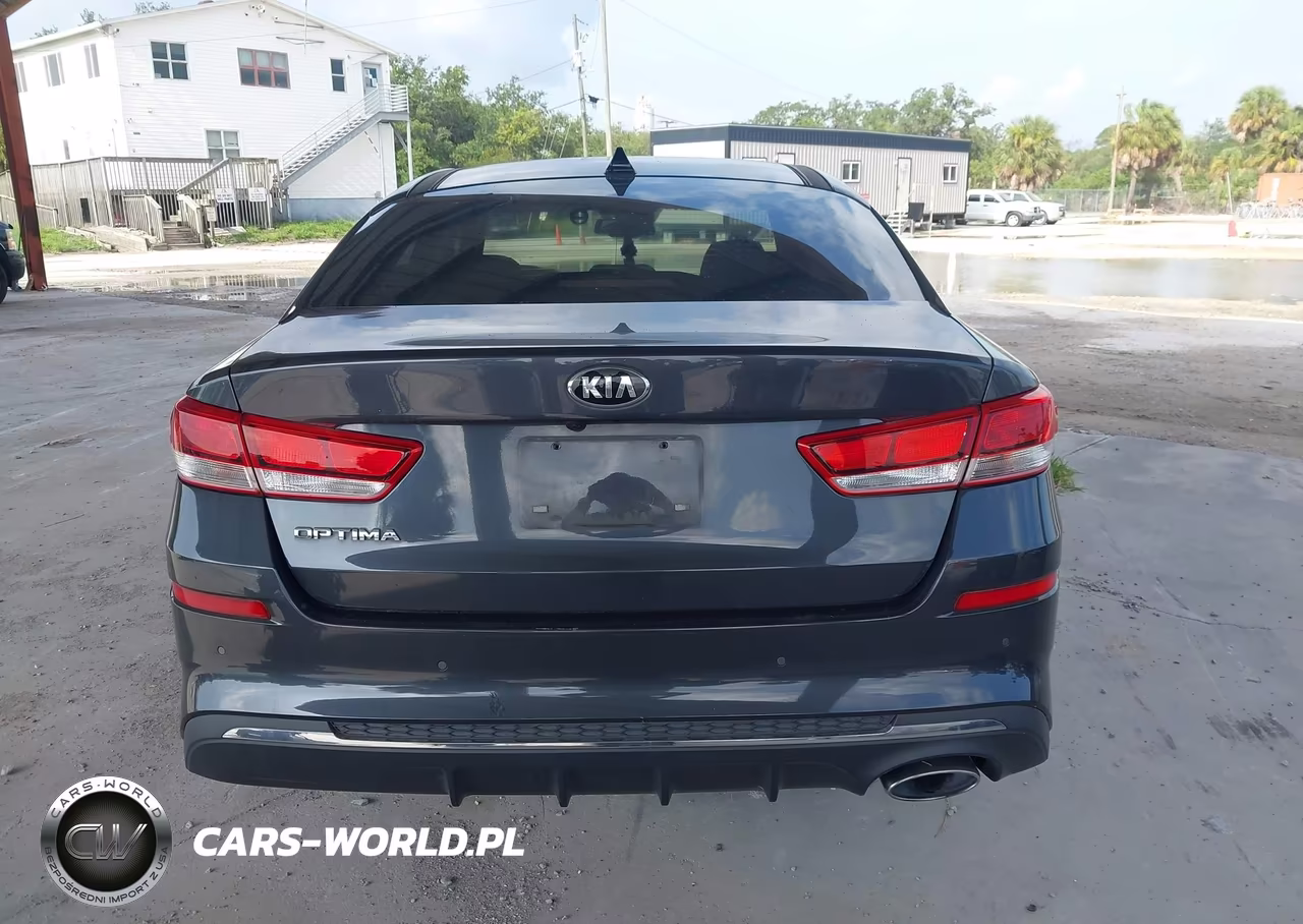 2019 Kia Optima Lx VIN:5XXGT4L32KG321218 - 16