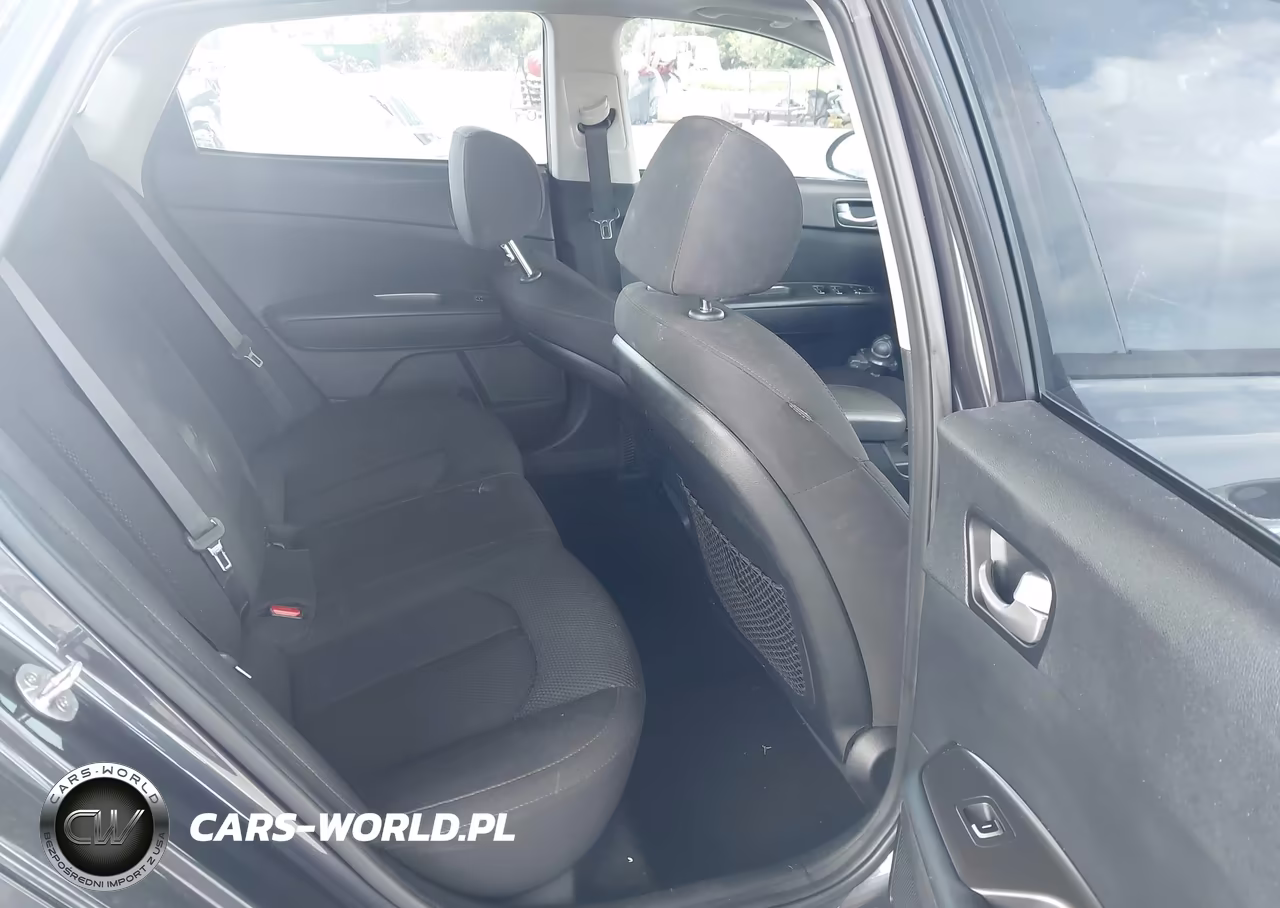 2019 Kia Optima Lx VIN:5XXGT4L32KG321218 - 8