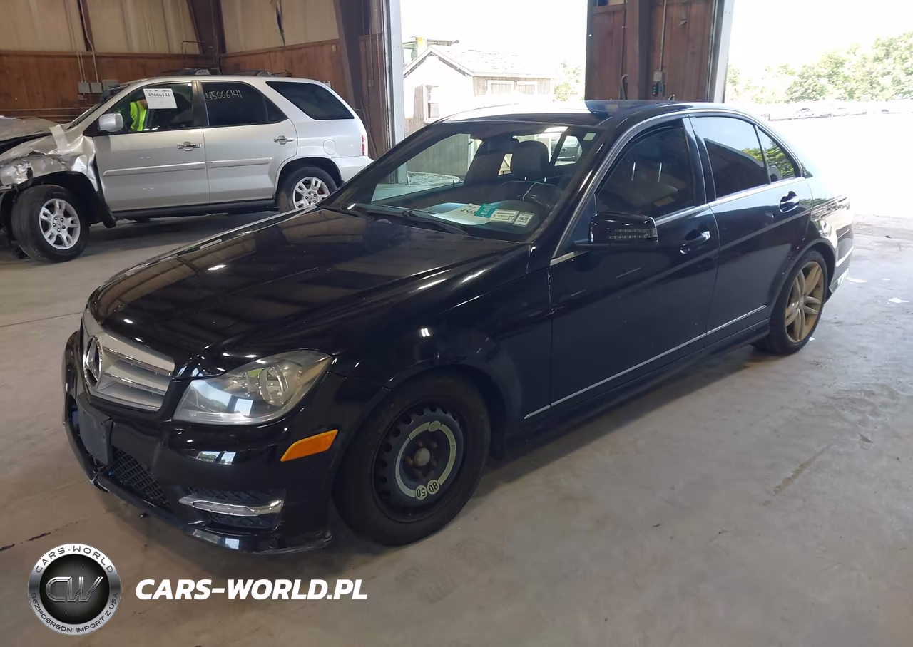 2012 Mercedes-Benz C 300 Sport 4Matic VIN:WDDGF8BB8CA616687 - 2