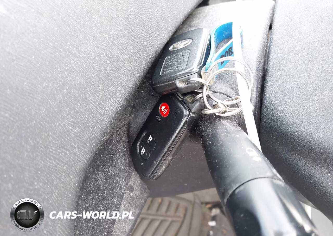 2012 Toyota Prius Two VIN:JTDKN3DU6C1528990 - 11