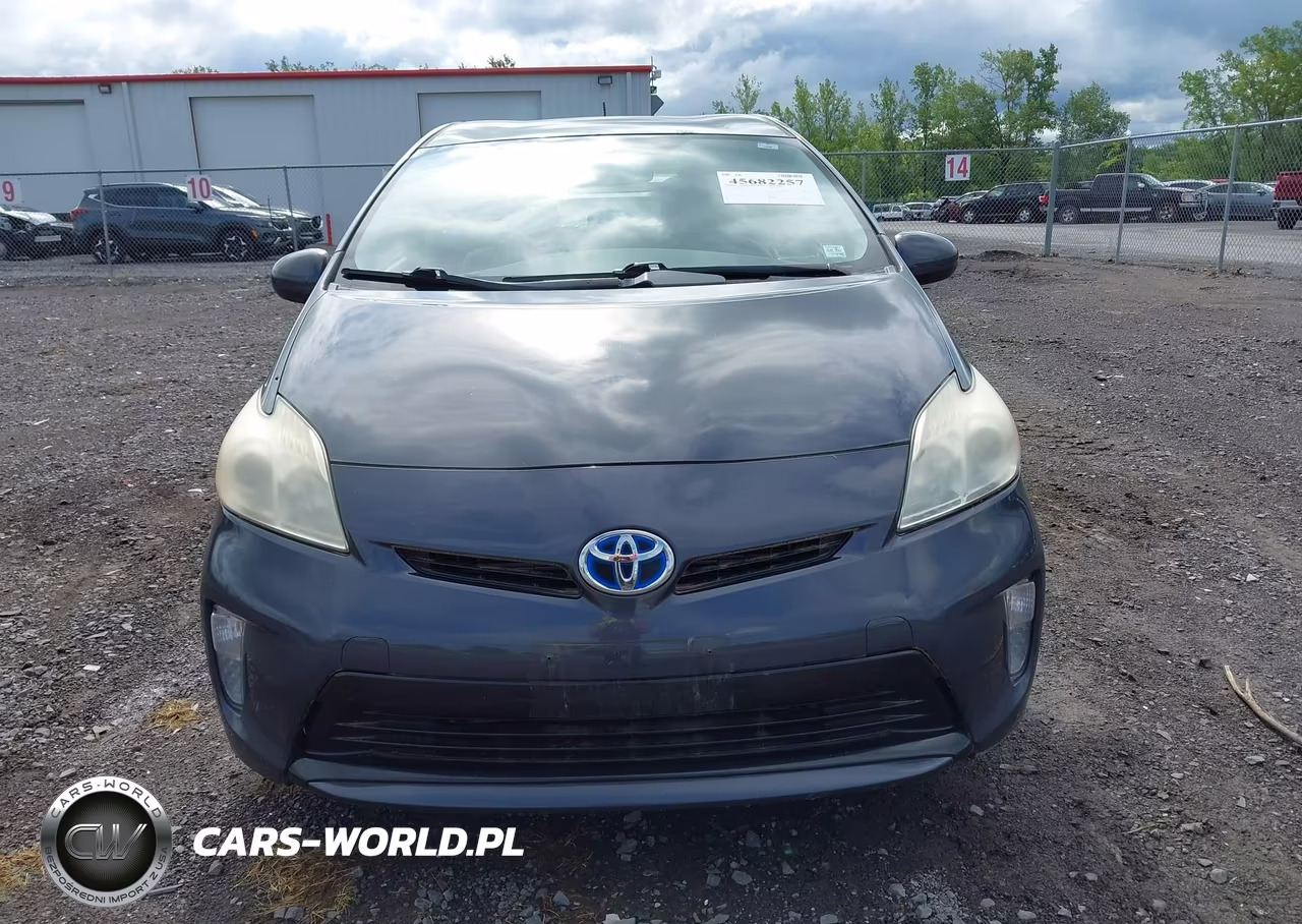 2012 Toyota Prius Two VIN:JTDKN3DU6C1528990 - 12