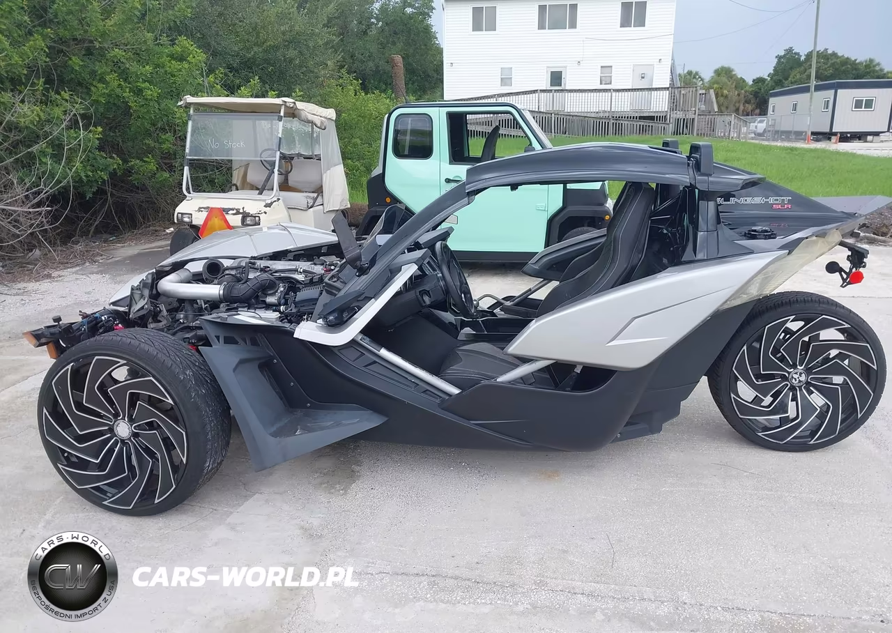 2017 Polaris Slingshot Slr VIN:57XAARFA5H8123948 - 3