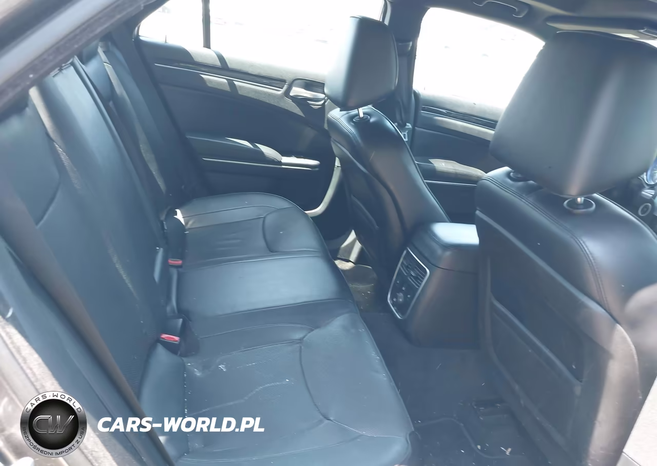 2014 Chrysler 300C VIN:2C3CCAEG5EH301807 - 8
