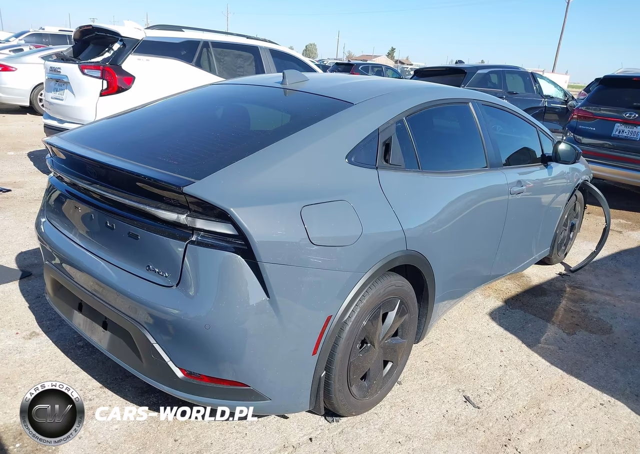 2025 Toyota Prius Plug-In Hybrid Se VIN:JTDACACU6S3046983 - 4