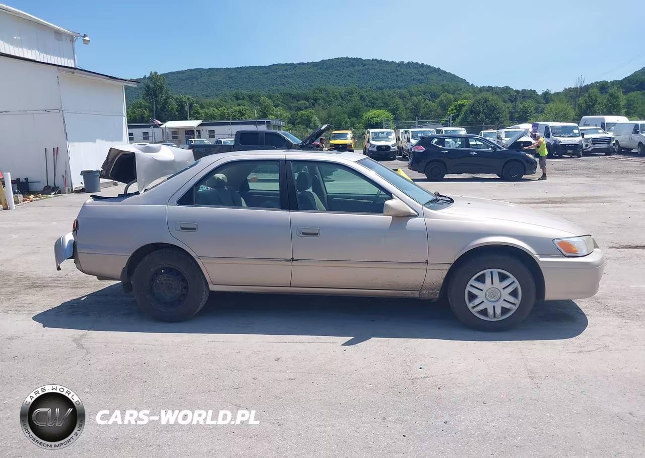 2001 Toyota Camry Le VIN:4T1BG28K91U086761 - 13