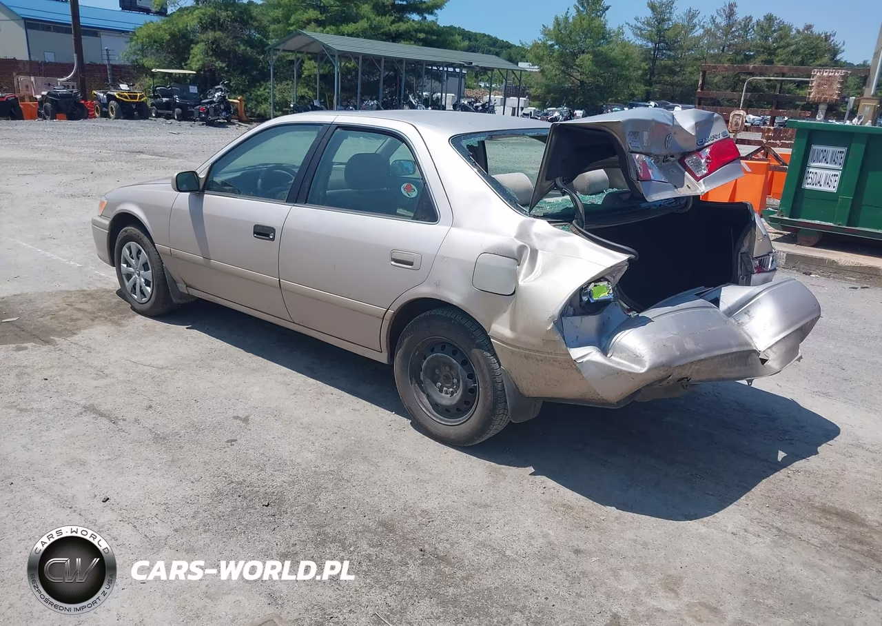2001 Toyota Camry Le VIN:4T1BG28K91U086761 - 3