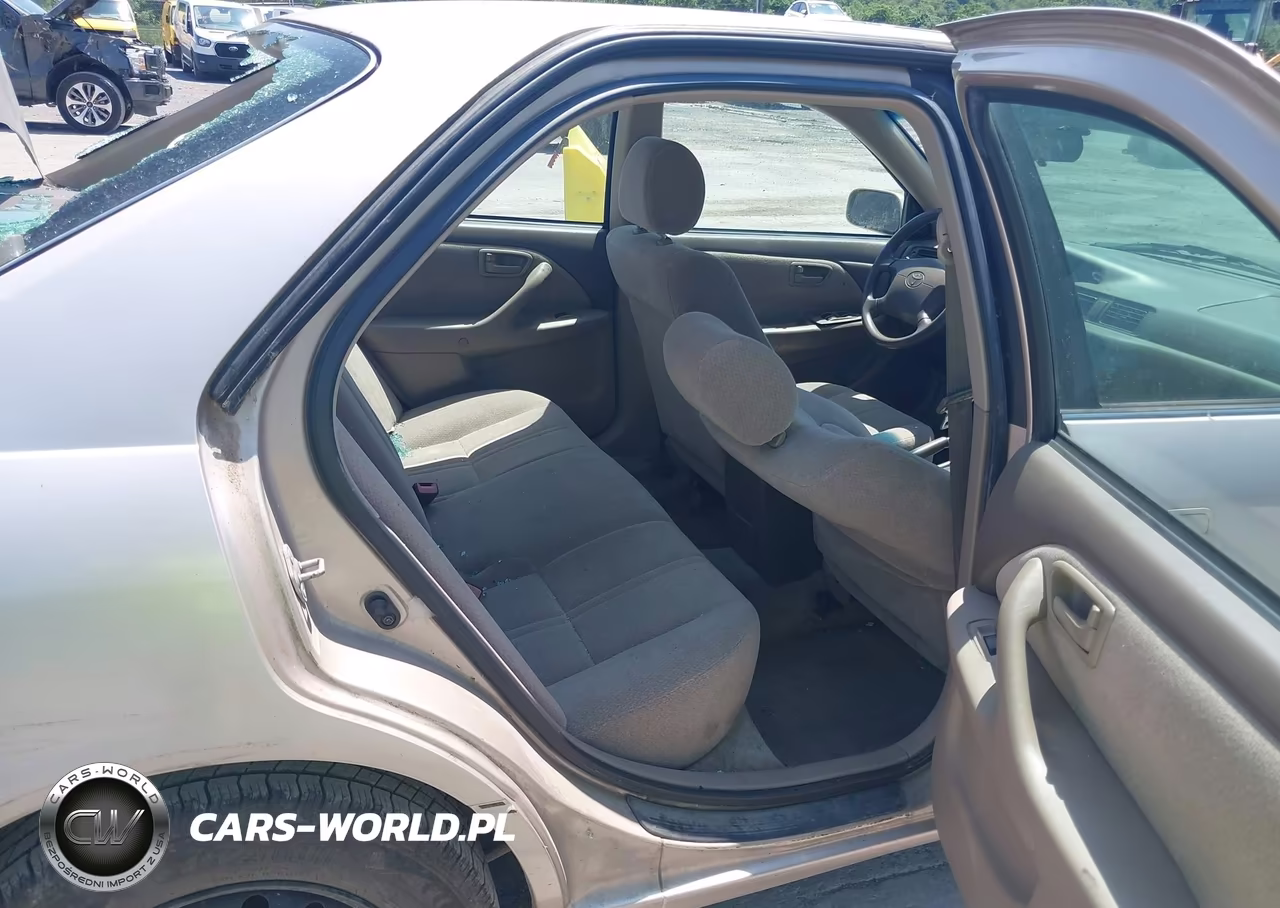 2001 Toyota Camry Le VIN:4T1BG28K91U086761 - 8