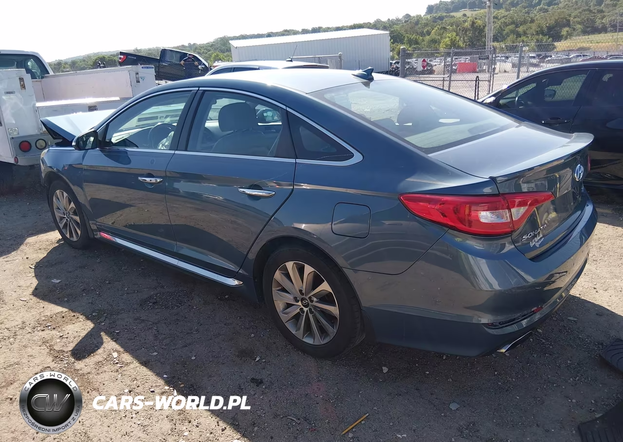 2017 Hyundai Sonata Sport VIN:5NPE34AF7HH565187 - 3