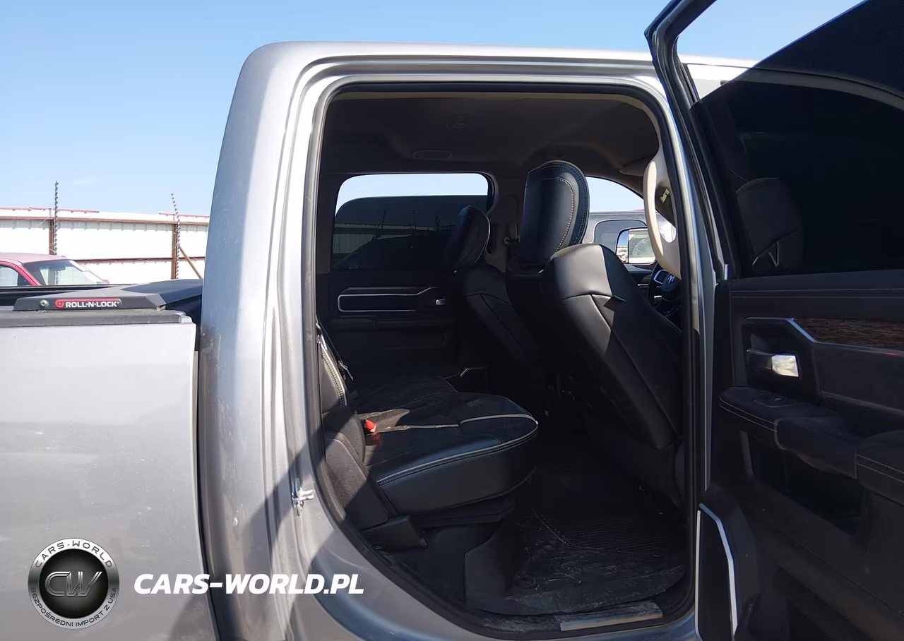 2021 Ram 2500 Laramie 4X4 6'4 Box VIN:3C6UR5FLXMG516980 - 8