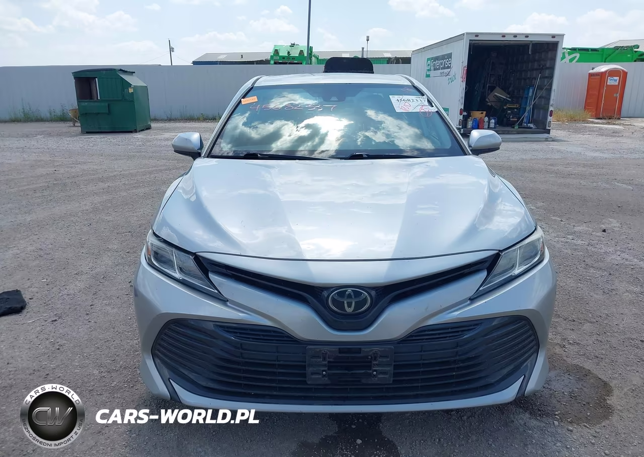 2019 Toyota Camry Le VIN:4T1B11HK2KU740206 - 12