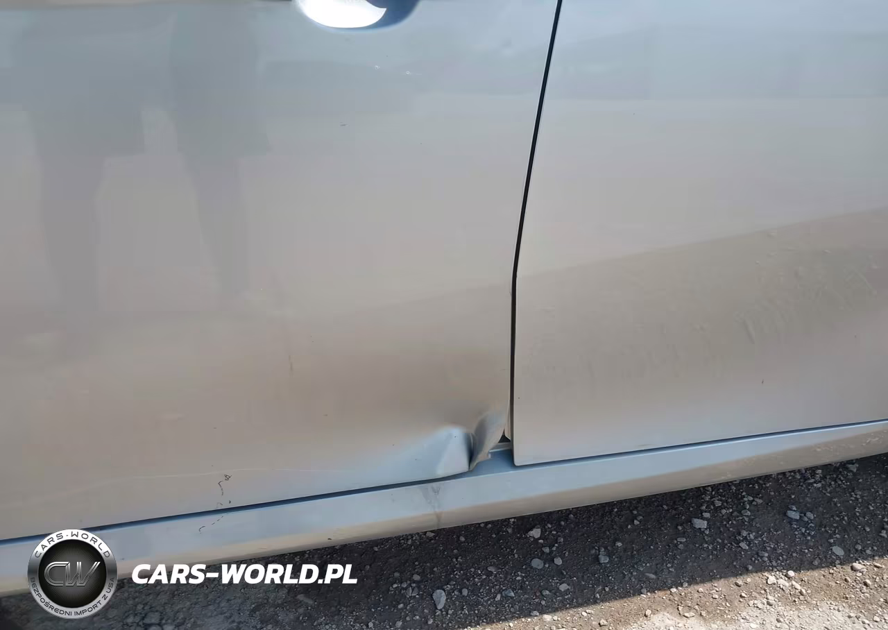2019 Toyota Camry Le VIN:4T1B11HK2KU740206 - 6