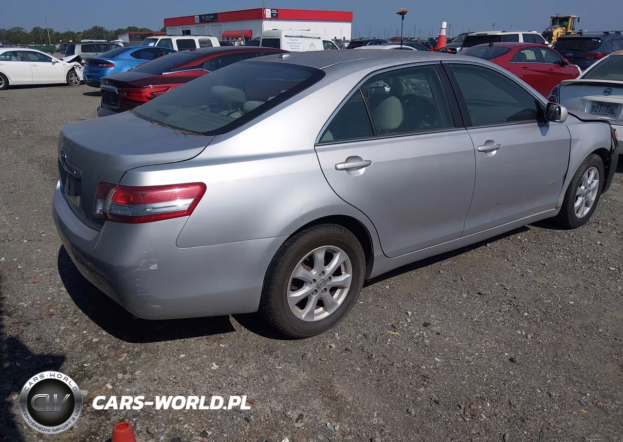 2011 Toyota Camry Le VIN:4T4BF3EKXBR120582 - 4